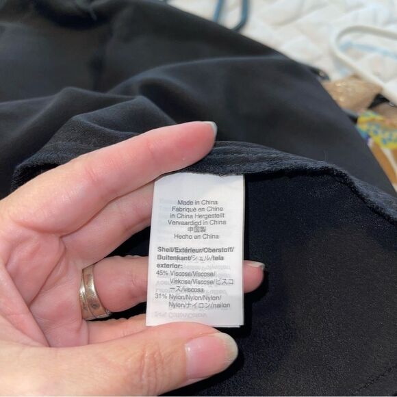 J Crew Lace Ruffle Neck Top Size Small Black Shirt Blouse Lined H2203 - Picture 3 of 3